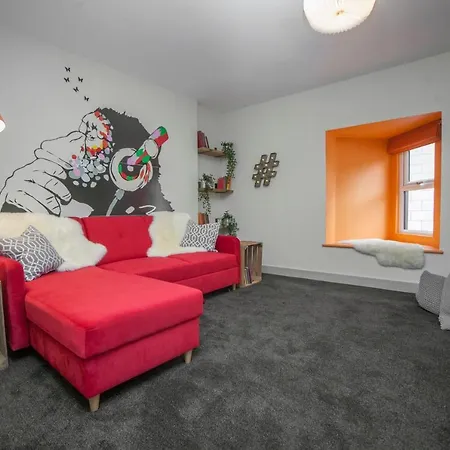 Higgihaus #3a 4 Bed Sleeps Up To 12 Big Groups Hip Location *