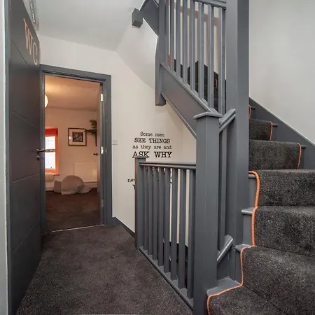 Feriehus Higgihaus #3a 4 Bed Sleeps Up To 12 Big Groups Hip Location